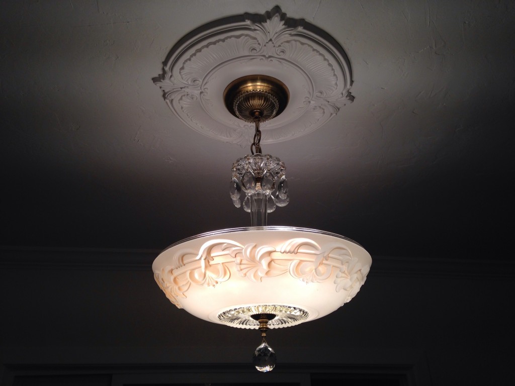 attica-ceiling-medallion-light-fixture